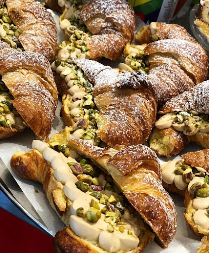 Bar Italia - Gastronomi och hotellverksamhet