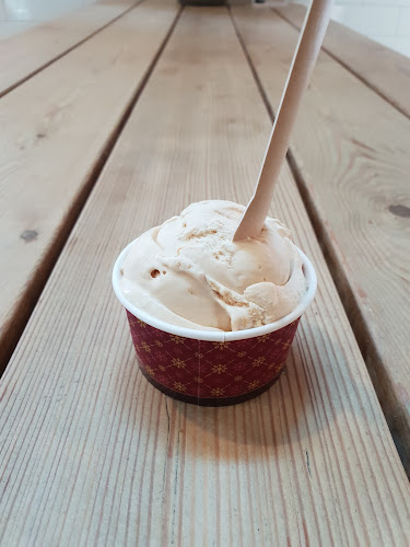 Favvo Glass - Gastronomi och hotellverksamhet