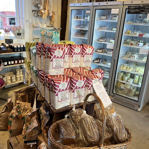 BISKOPSKULLA LANDSBERGA 5, 749 63 Örsundsbro