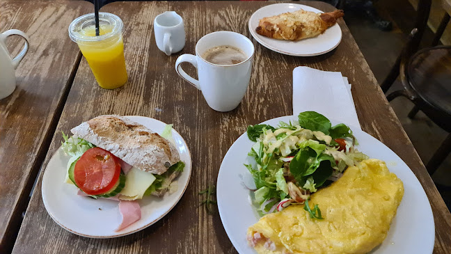 Comentarii opinii despre Petite France