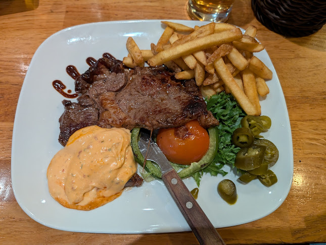 Opinii despre Jhonny's American & Italian Kitchen în Bromma - Gastronomi och hotellverksamhet