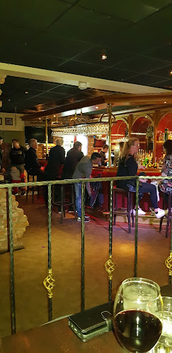 Glada Killingen - Gastronomi och hotellverksamhet