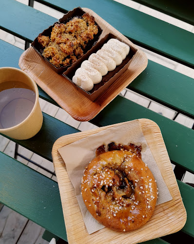 Opinii despre Malvas glutenfria hantverksbageri în Stockholm - Gastronomi och hotellverksamhet