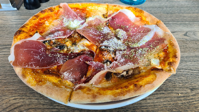 Opinii despre Double Zero în Göteborg - Gastronomi och hotellverksamhet