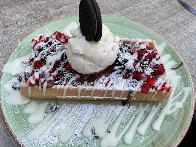 Rådhusvåfflan - Våfflor•Churros•Glass - Gastronomi och hotellverksamhet