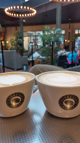 Espresso House Västra Storgatan NY - Gastronomi och hotellverksamhet
