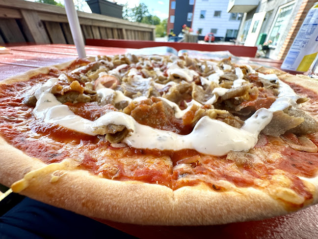 Opinii despre Helin pizzeria în Boo - Gastronomi och hotellverksamhet