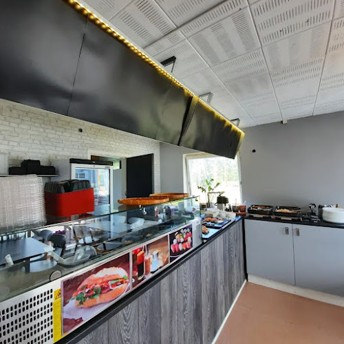 Opinii despre Lily Saigon Sandwich în Hillerstorp - Gastronomi och hotellverksamhet