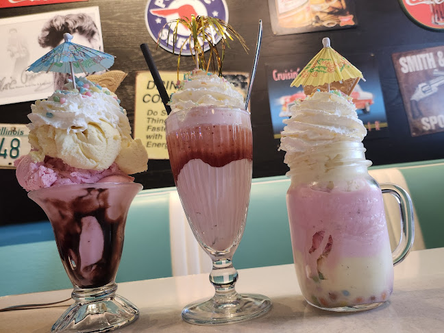 Comentarii opinii despre Diner 45