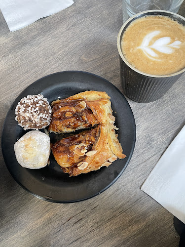 Me & the goat - Gastronomi och hotellverksamhet