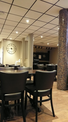 Pizzeria Oasen - Gastronomi och hotellverksamhet