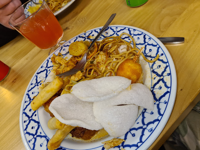 Suay Spicy Restaurang Open Times