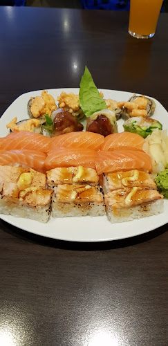 Mary Wong - Gastronomi och hotellverksamhet