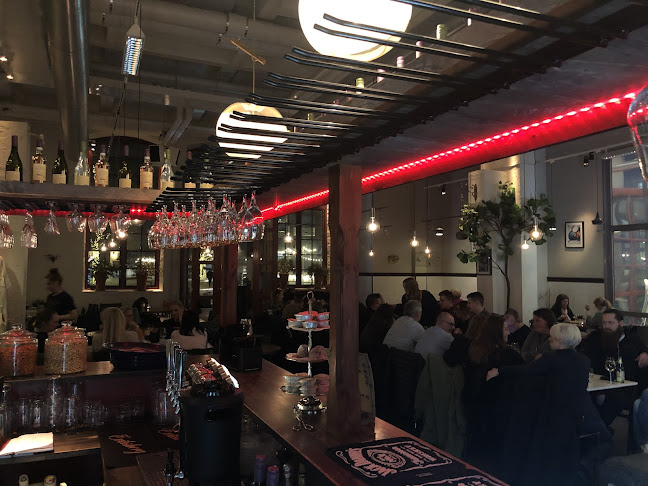 Bistro Sickla - Gastronomi och hotellverksamhet