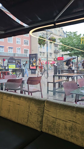 Berlin Döner - Gastronomi och hotellverksamhet