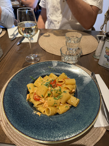 Cicciotto - Gastronomi och hotellverksamhet