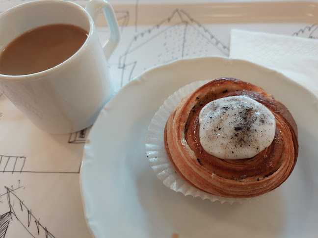 Blå Porten - Restaurang & Café Open Times