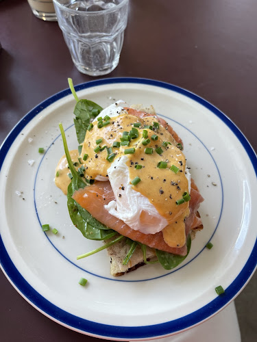 Nostra Café - Gastronomi och hotellverksamhet