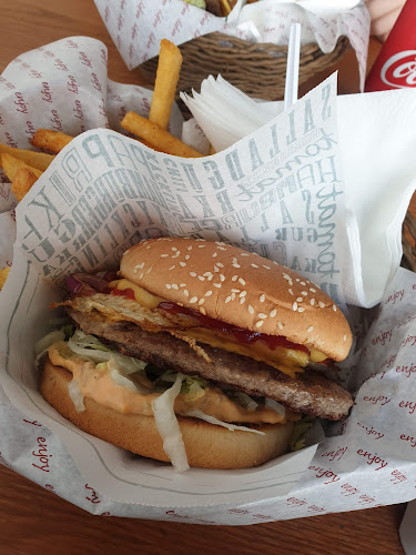 Lindéns Gatukök - Gastronomi och hotellverksamhet