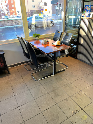 Opinii despre Balkan Burek & Cevapi în Helsingborg - Gastronomi och hotellverksamhet