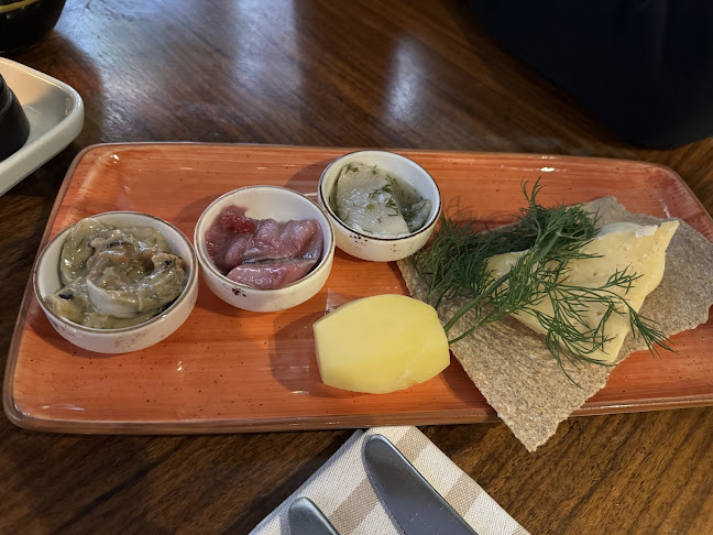 Ardbeg Embassy - Gastronomi och hotellverksamhet