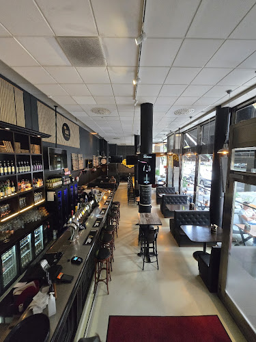 Opinii despre Allé Kök & Bar în Stockholm - Gastronomi och hotellverksamhet