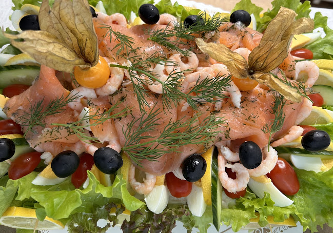 Opinii despre Kärra Cafe Och Konditori în Hisings Kärra - Gastronomi och hotellverksamhet