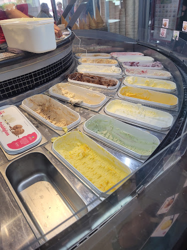 Opinii despre SIA Glass | Butik & Glassbar în Slöinge - Gastronomi och hotellverksamhet