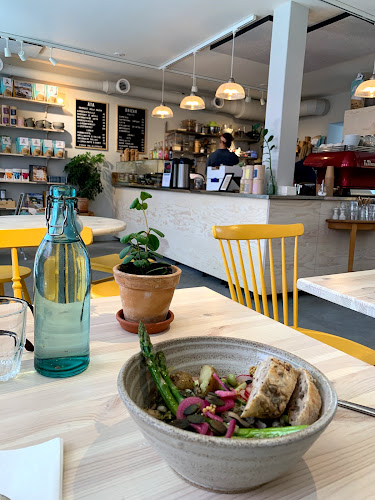 Bruket kaffebar - Gastronomi och hotellverksamhet