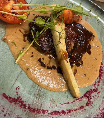 Wallers Bar & Kök - Gastronomi och hotellverksamhet