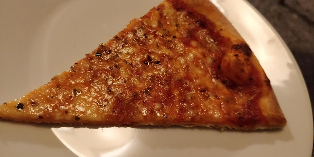 Frigga Pizzeria - Gastronomi och hotellverksamhet