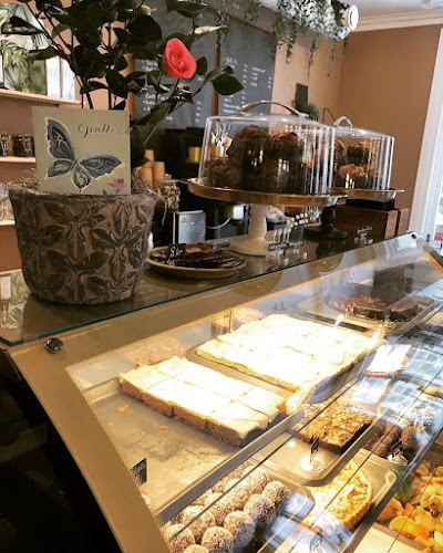 Grönt Kafé och Mat - Gastronomi och hotellverksamhet