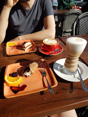 Café Tar - Gastronomi och hotellverksamhet