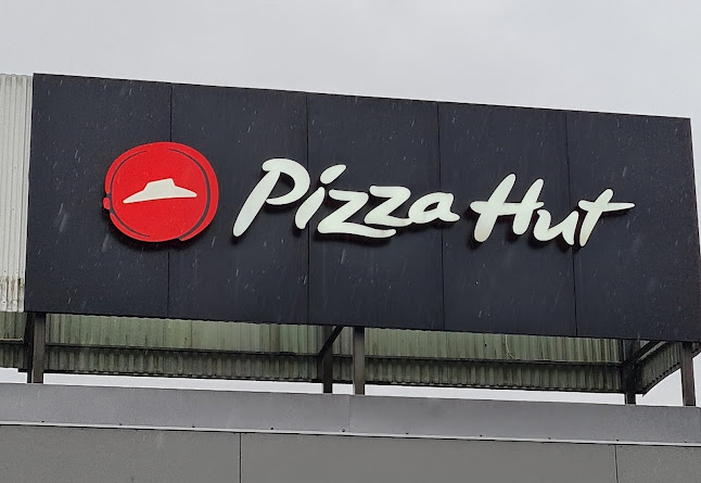Pizza Hut Borås Open Times