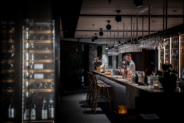 Seaside Restaurant Phone number