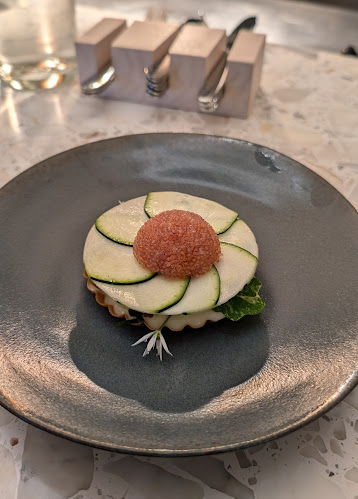 Bulot - Gastronomi och hotellverksamhet