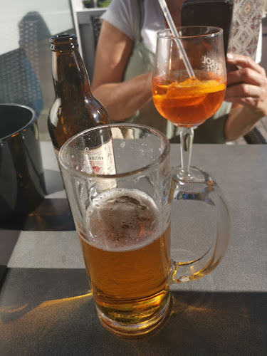 Opinii despre Manis Restaurang & Sportbar în Hudiksvall - Gastronomi och hotellverksamhet