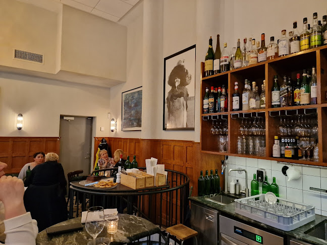 Comments and reviews of Schmaltz Bar & Delicatessen