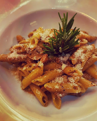 Opinii despre La Perla în Stockholm - Gastronomi och hotellverksamhet