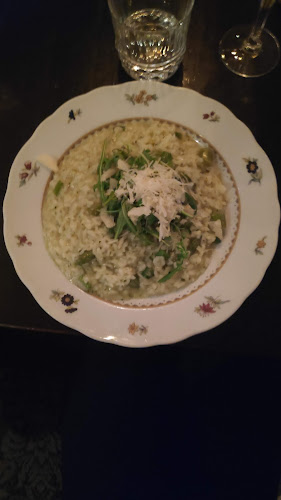 Nonna - Gastronomi och hotellverksamhet