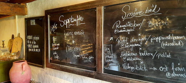 Blomberg, 531 95 Källby