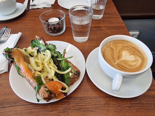 Reviews of Bonne Femme in Bromma - Gastronomi och hotellverksamhet