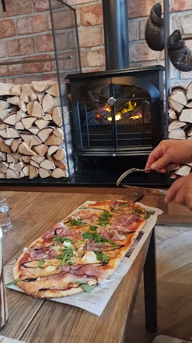 Mocca deli Örebro - Gastronomi och hotellverksamhet