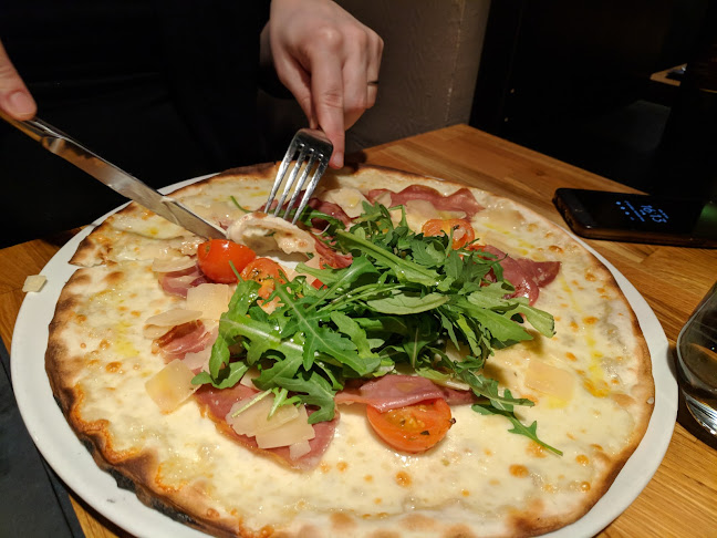 Opinii despre Trattoria Alberobello AB în Stenungsund - Gastronomi och hotellverksamhet