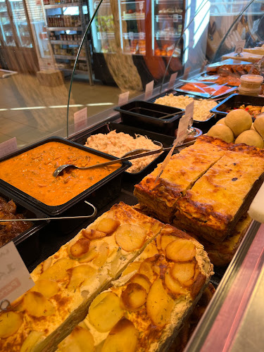 Percys Kött Phone number