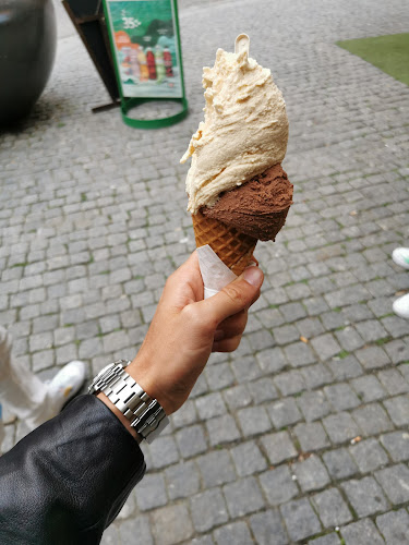 StikkiNikki Drottninggatan Phone number