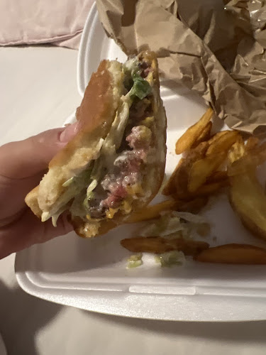 Mr Burger - Gastronomi och hotellverksamhet