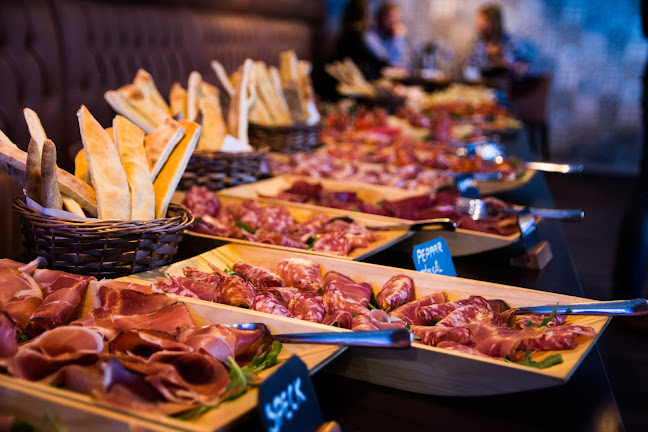 Reviews of Trattoria La Pizza in Halmstad - Gastronomi och hotellverksamhet