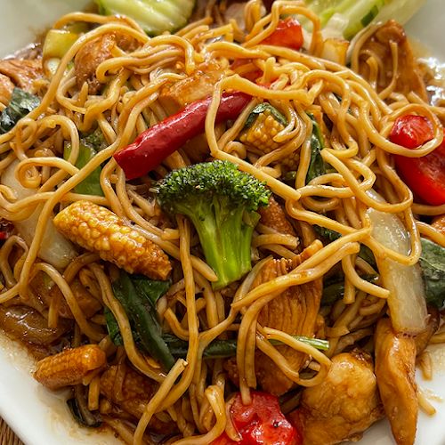 Nickys Thai - Gastronomi och hotellverksamhet