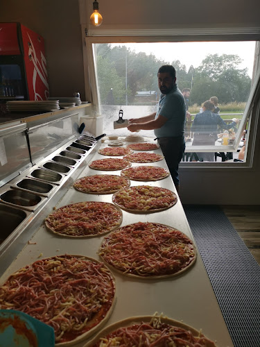 Opinii despre Sannegårdens Pizzeria Hovås în Hovås - Gastronomi och hotellverksamhet